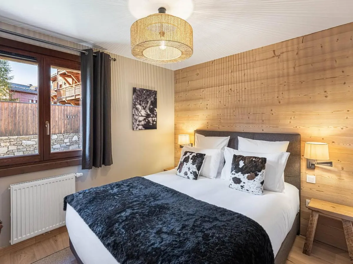 Chalet Mitoyen De Luxe, 4 Chambres En Suite, Proche Centre Et Remontees, Parking, Animaux Acceptes - Fr-1-563-137 Courchevel